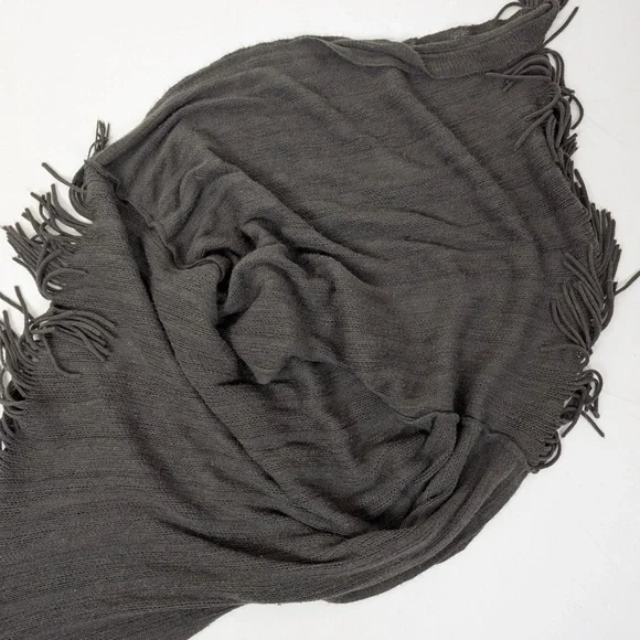 Knit Poncho Asymmetrical Pleated Hand Made Charcoal Grey Fringe Long - Picture 6 of 10